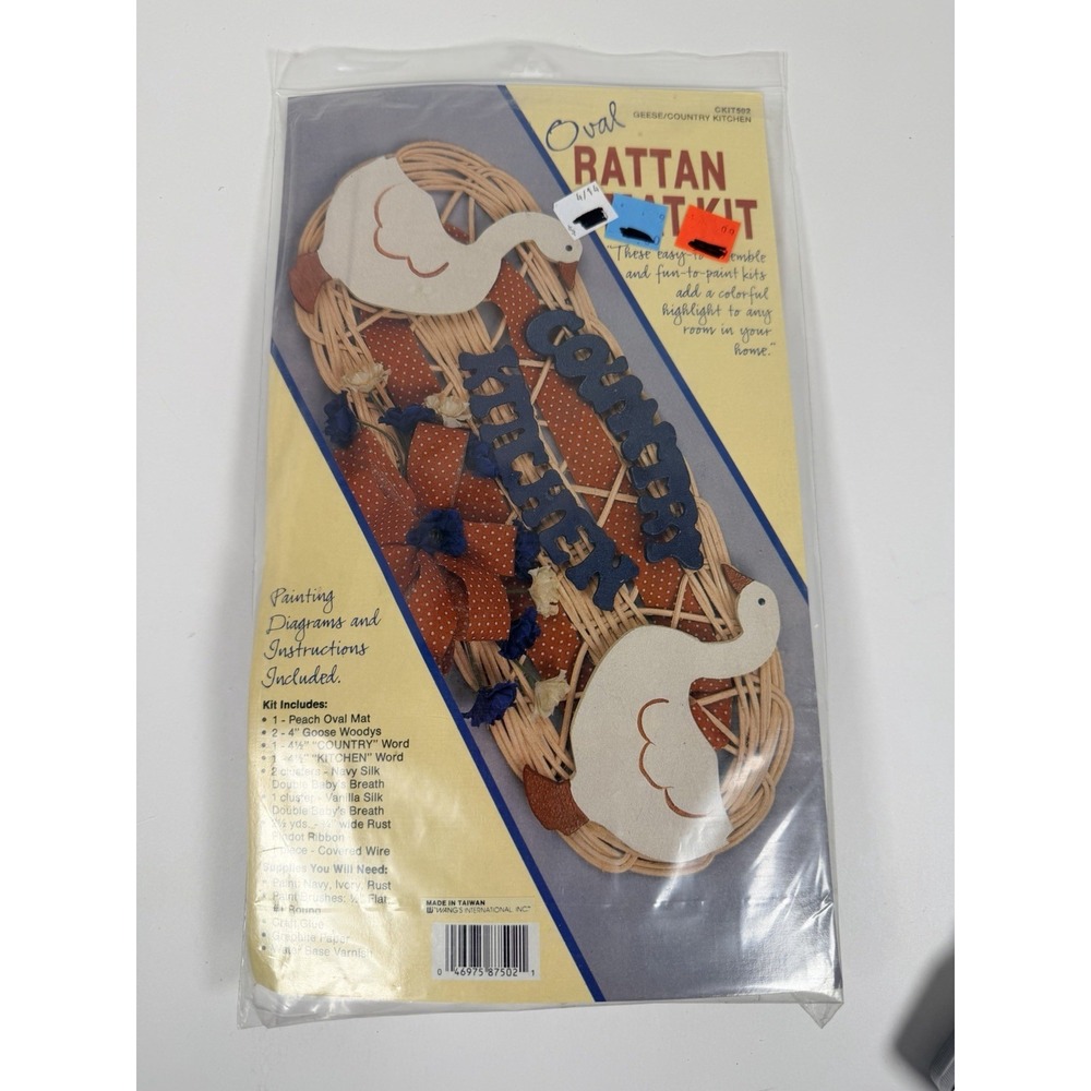 VTG Country Goose Kitchen Wall Decor Rattan Craft Kit NOS